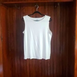 ❤️ CROFT & BARROW Sleeveless White Top